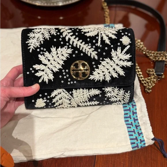 Stunning new Tory Burch beaded velvet Willa bag adjustablee strap - Picture 11 of 13